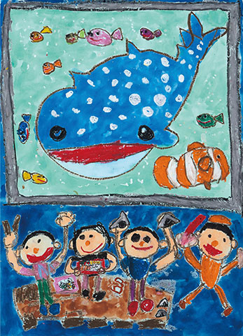 水族館でお弁当ジンベイザメさんにもおにぎりあげるよ！